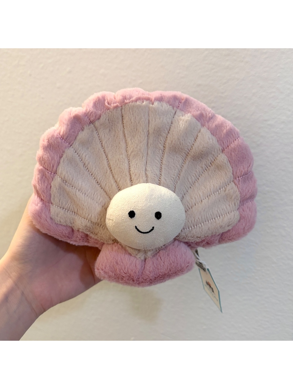 Jellycat Clemmie Clam - BNWT